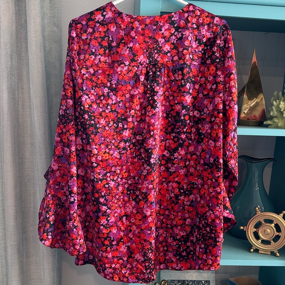 Vince Camuto Red and Purple Floral Blouse Large - Picture 5 of 5